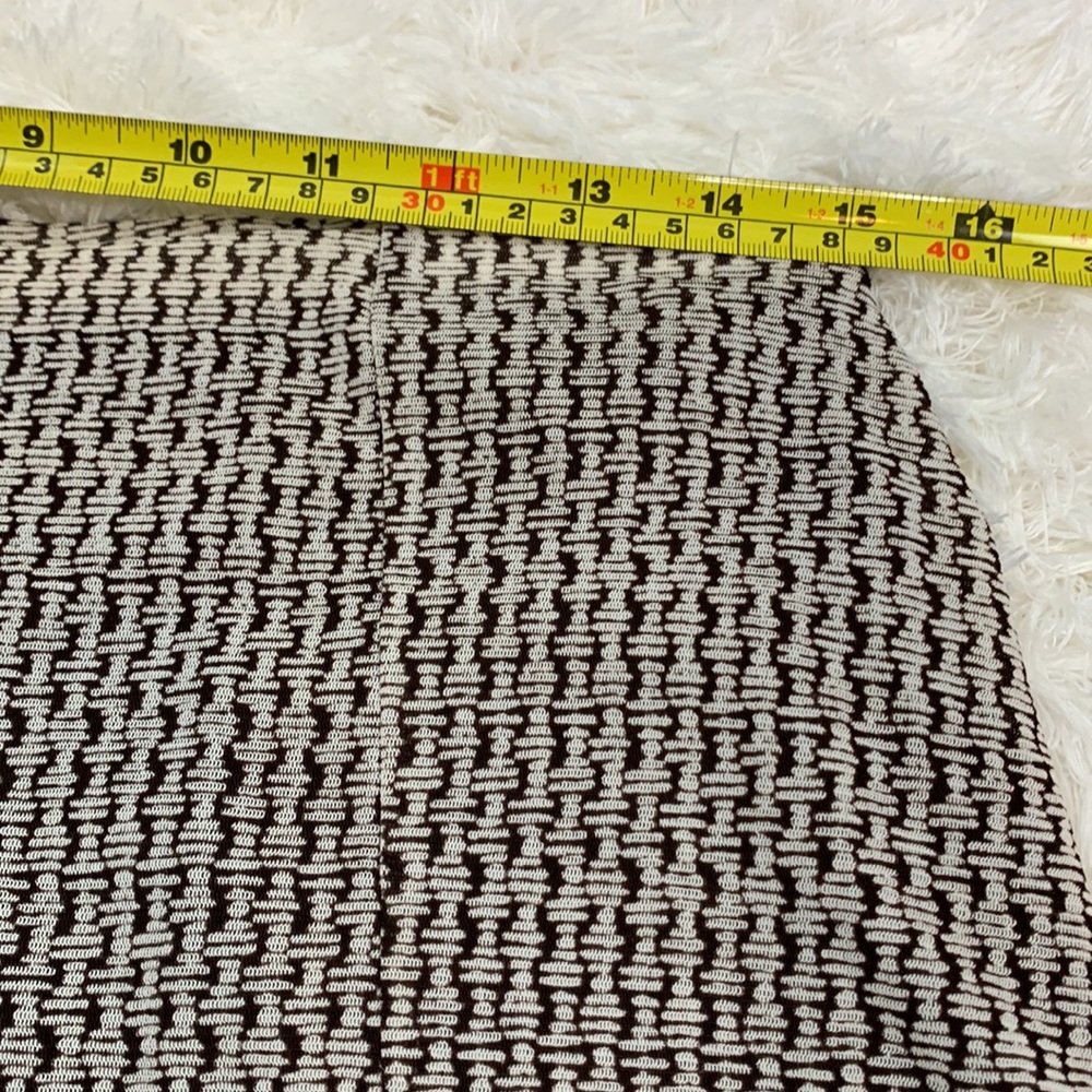 MIDI Skirt - Picture 6 of 7